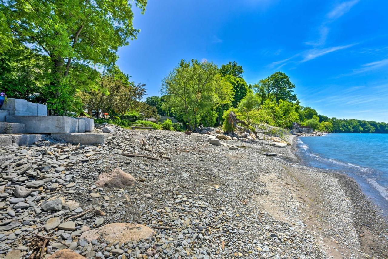 Charming Erie Getaway Walk To Beach!